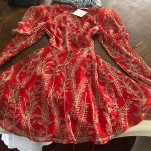 Puff sleeves open back flare dress